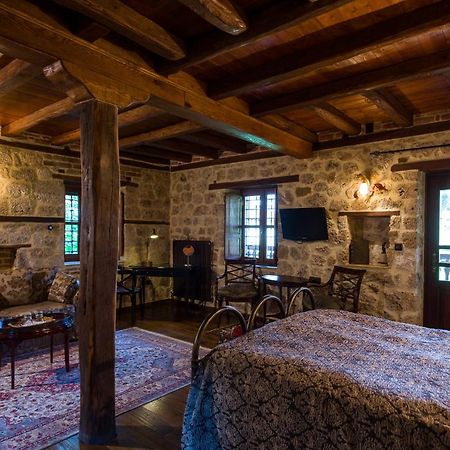 Boutique Hotel Kokkino Spiti Karaferye Dış mekan fotoğraf