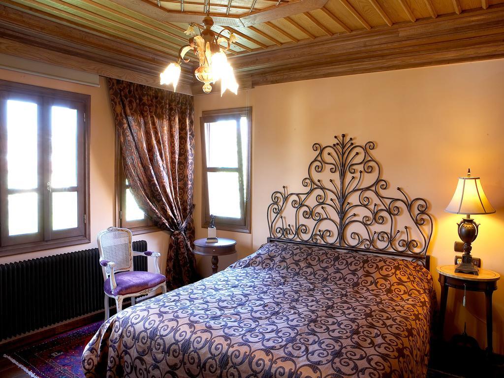 Boutique Hotel Kokkino Spiti Karaferye Dış mekan fotoğraf