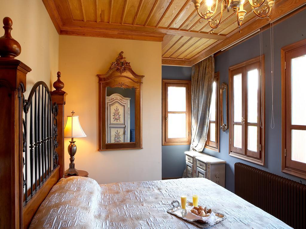 Boutique Hotel Kokkino Spiti Karaferye Dış mekan fotoğraf