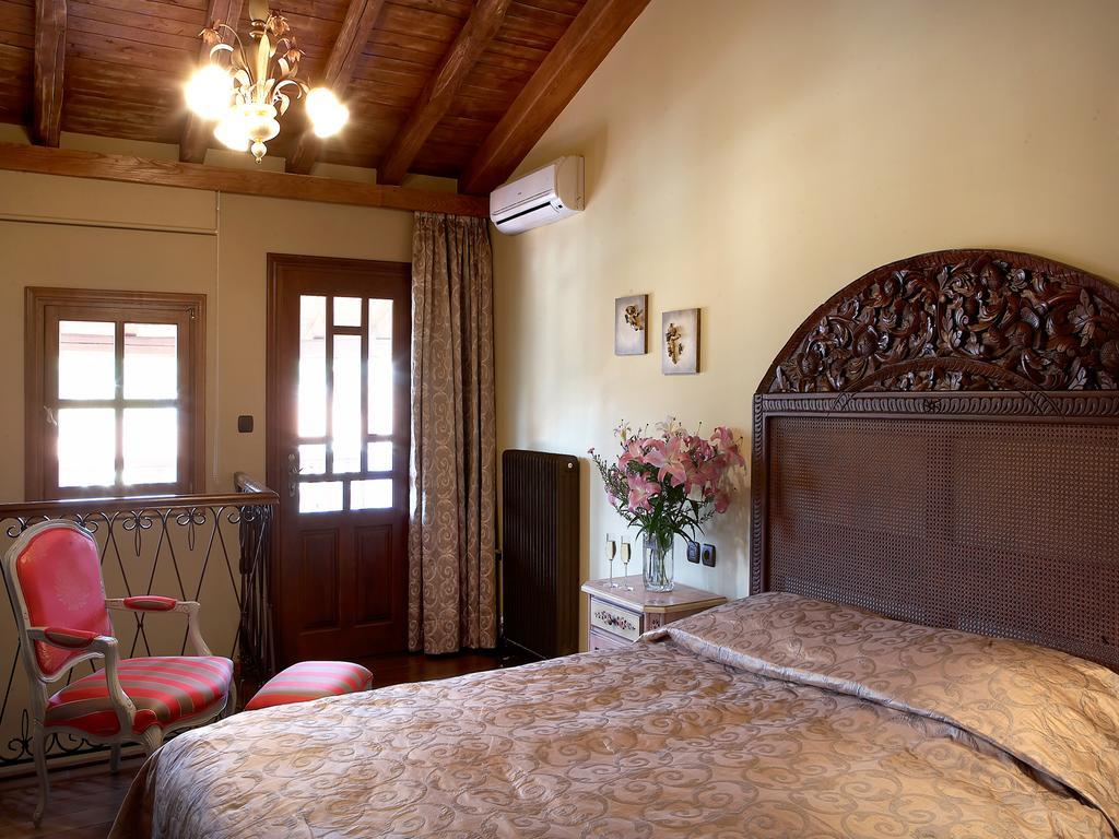 Boutique Hotel Kokkino Spiti Karaferye Dış mekan fotoğraf
