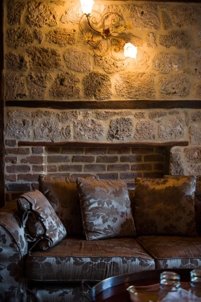 Boutique Hotel Kokkino Spiti Karaferye Dış mekan fotoğraf